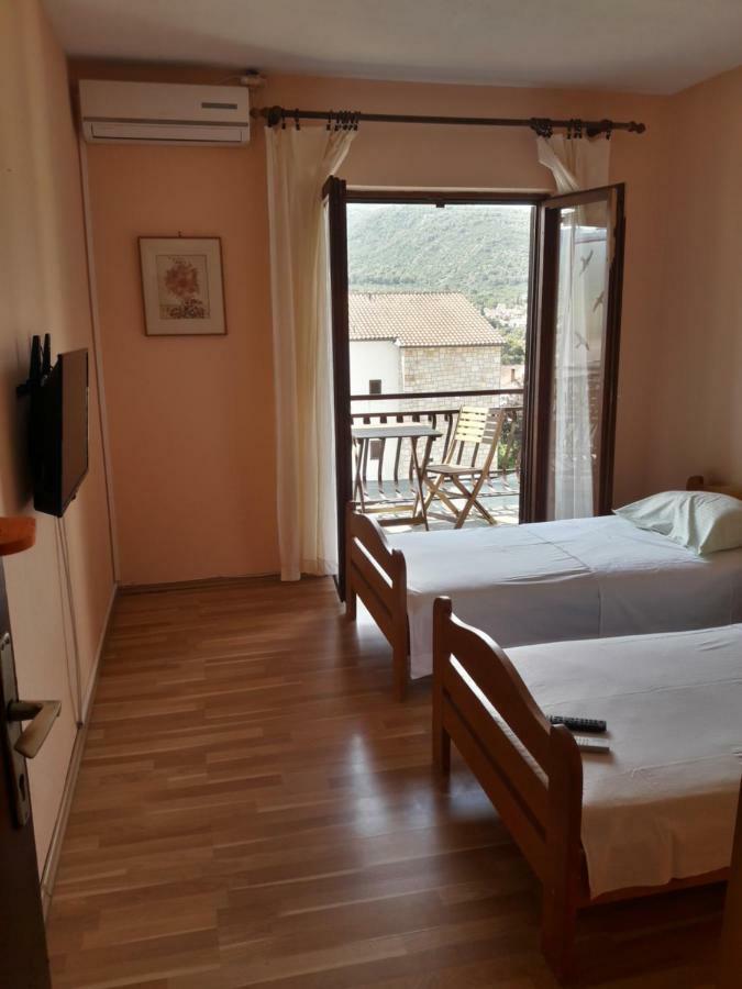 Apartments Antonio Stari Grad  Eksteriør bilde