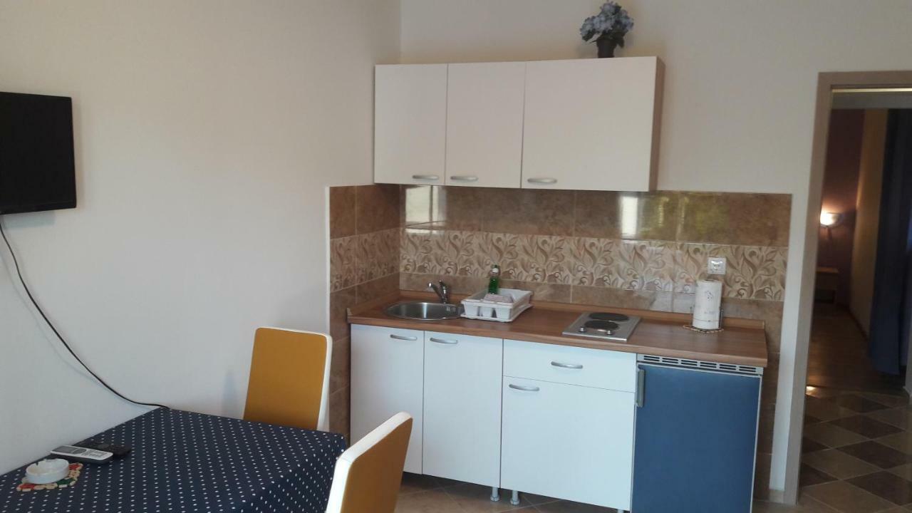 Apartments Antonio Stari Grad  Eksteriør bilde